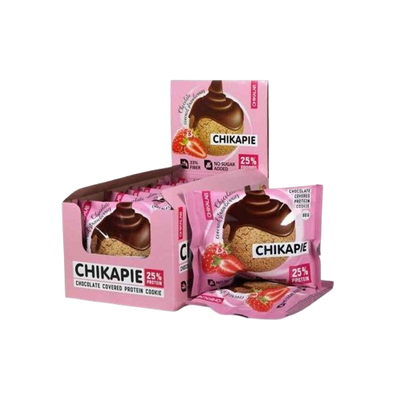 CHIKAPIE Strawberry cookie with buttercream filling box 9 pcs